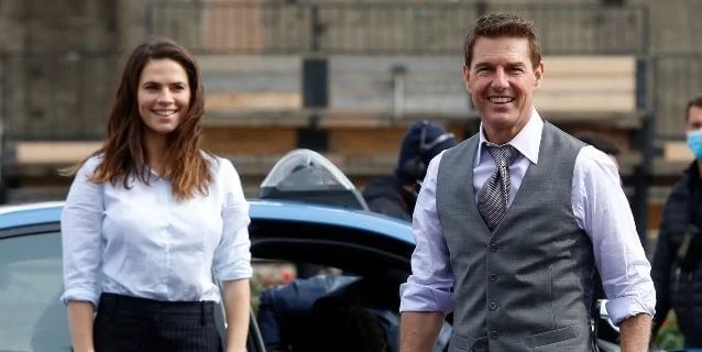 tom-cruise-and-hayley-atwell